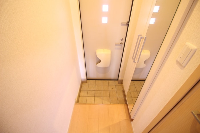 シャン・ド・フル－ルⅢ番館の物件内観写真