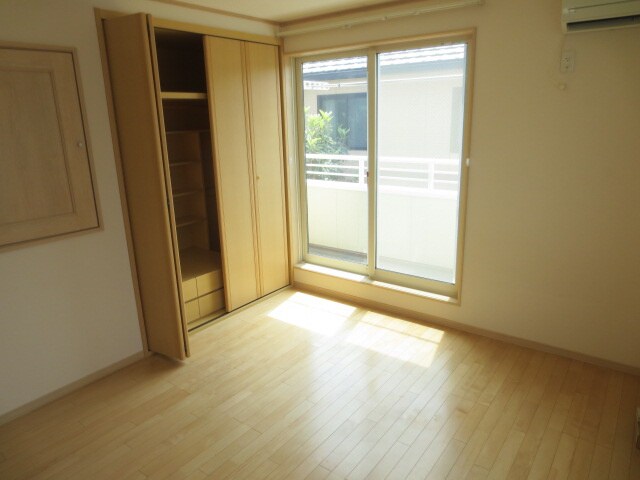 ヴァレンティア西宮北口の物件内観写真