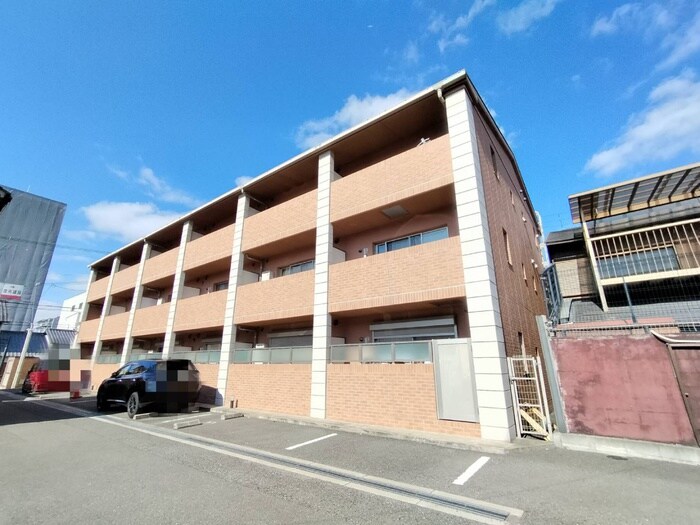 セレンディピティプレシャスの物件外観写真