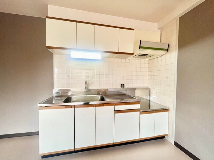 ロイヤルヒル守山の物件内観写真