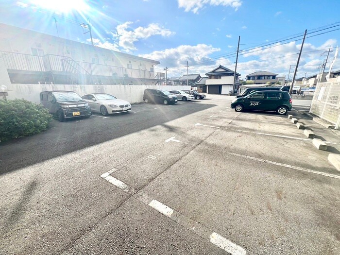 ロイヤルヒル守山の物件外観写真