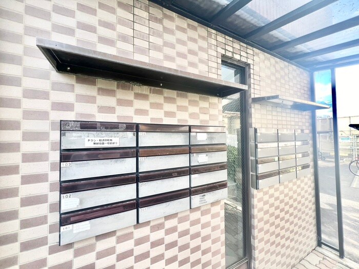 ロイヤルヒル守山の物件外観写真