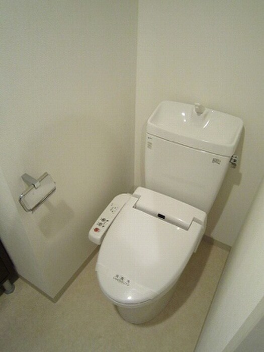 アーデン京町堀イーストの物件内観写真