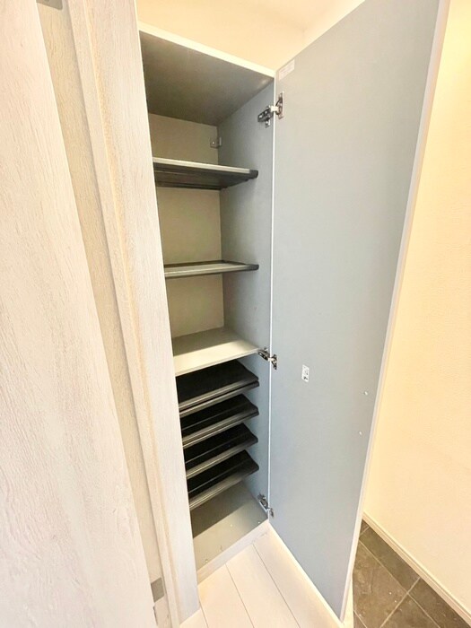 モダンアパートメント枚方上之町の物件内観写真