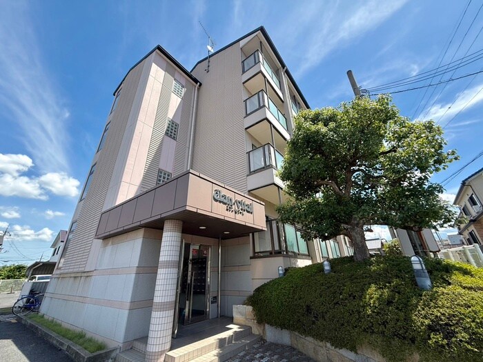 エランビタ－ルの物件外観写真