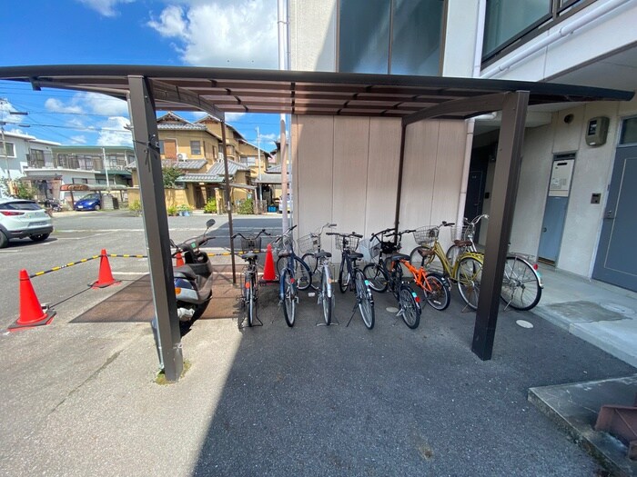 コ－ラル・コ－ポの物件外観写真