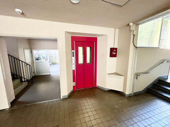 パレス朝霧ヶ丘（３０５）の物件外観写真