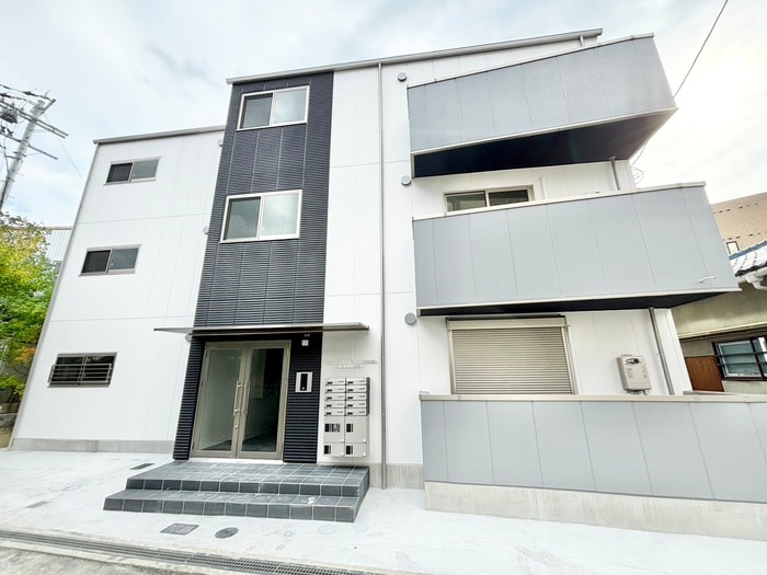 オガールコートナカモズの物件外観写真