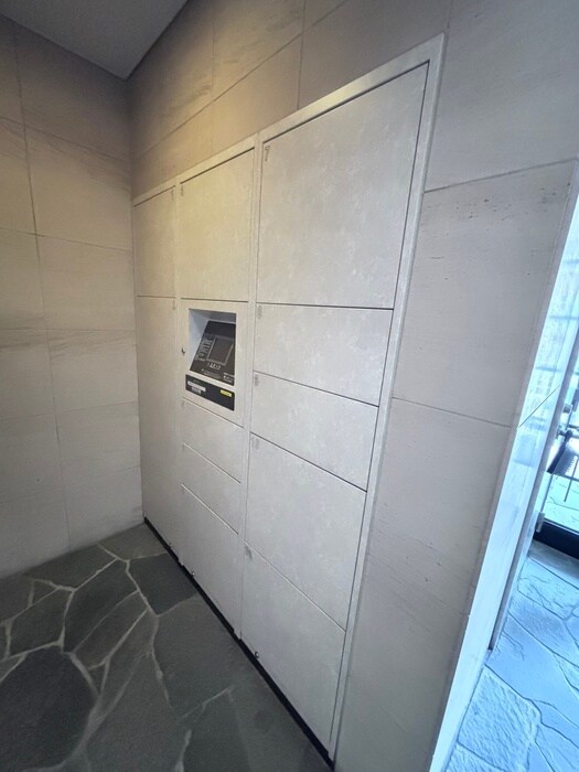 ﾌﾟﾚｻﾝｽ京都四条烏丸ｸﾛｽ(１０３)の物件外観写真