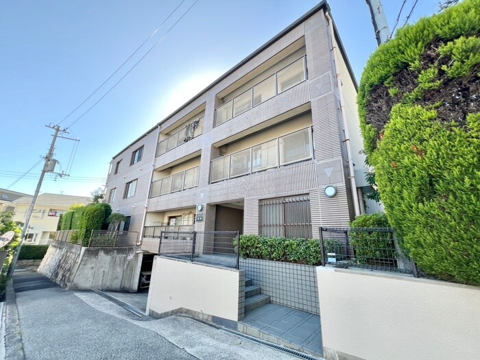 レジデンス松栄の物件外観写真