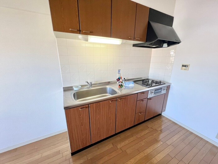 レジデンス松栄の物件内観写真