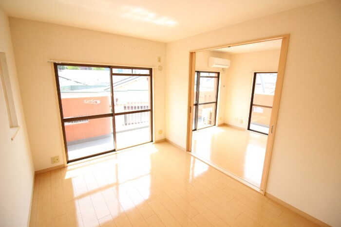 ハイツ東渡辺の物件内観写真