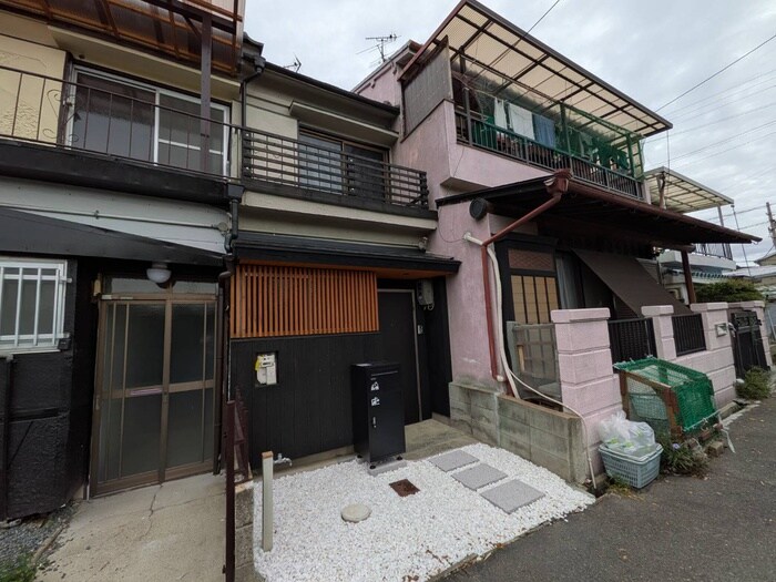 スイーティアソロ松原01の物件外観写真