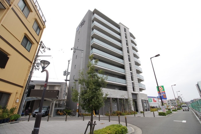 ﾌｧｰｽﾄｽﾃｰｼﾞ北大阪ﾚｼﾞﾃﾞﾝｽ（402）の物件外観写真