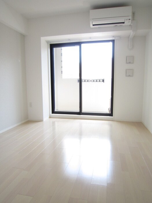 ﾌｧｰｽﾄｽﾃｰｼﾞ北大阪ﾚｼﾞﾃﾞﾝｽ（402）の物件内観写真