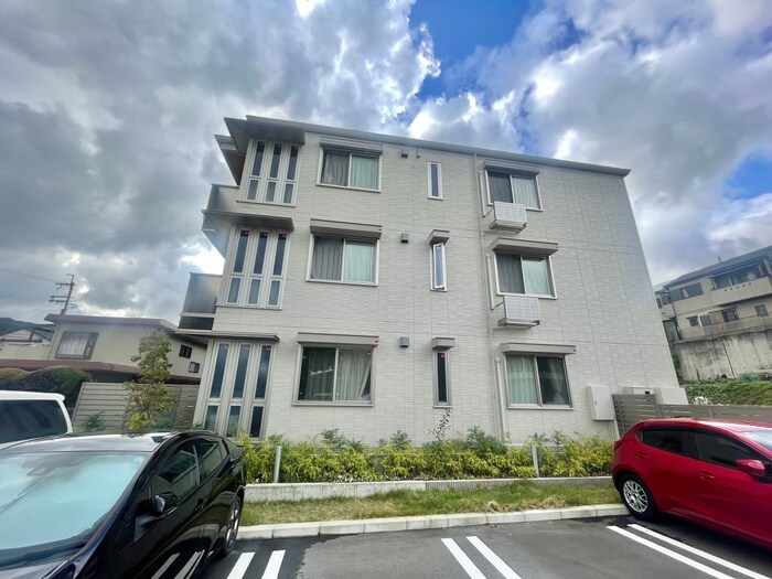 ジラソ－レの物件外観写真