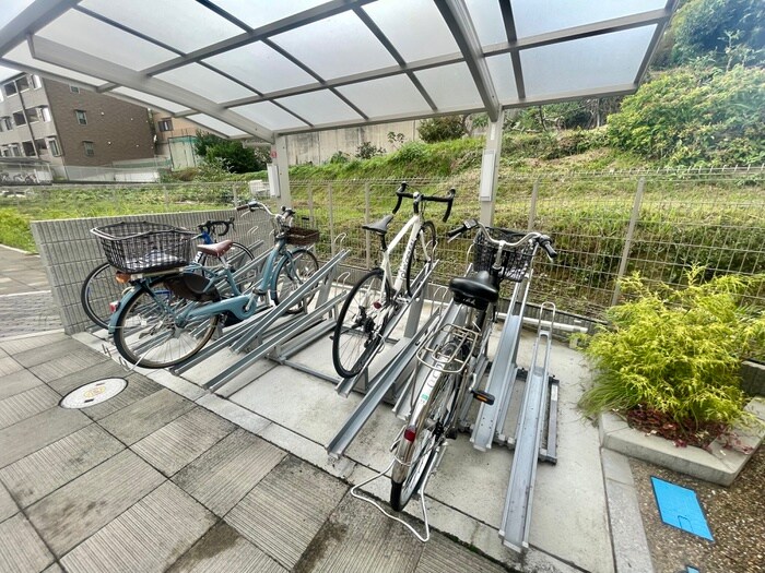 ジラソ－レの物件外観写真