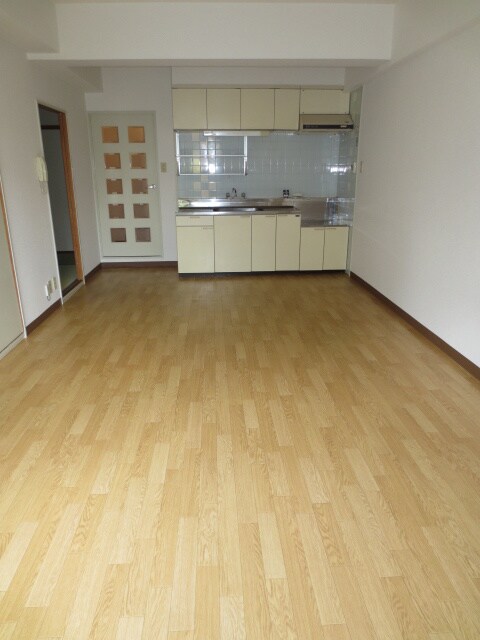 スヴァーネ東山本の物件内観写真