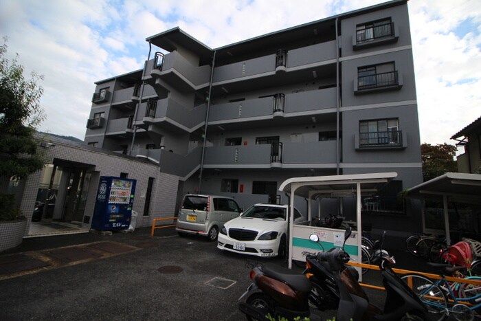 スヴァーネ東山本の物件外観写真