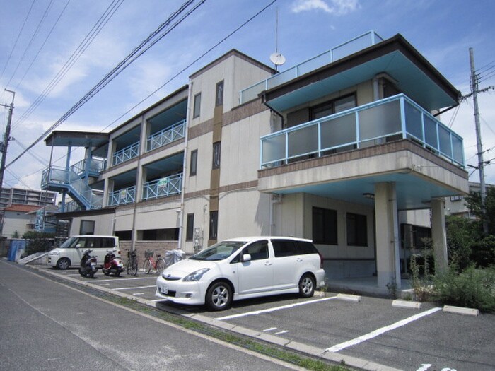 ハミングハイツの物件外観写真