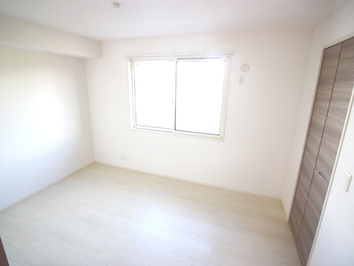 ファミーユ深井の物件内観写真