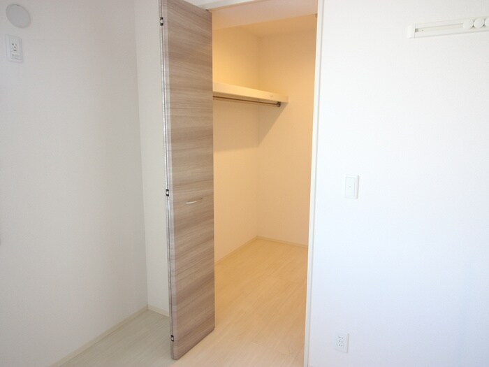 ファミーユ深井の物件内観写真