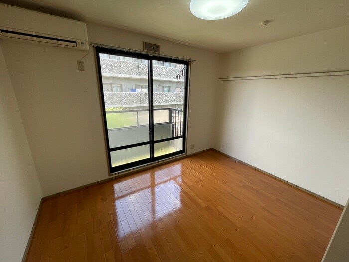 ハビタットセレッソⅣの物件内観写真