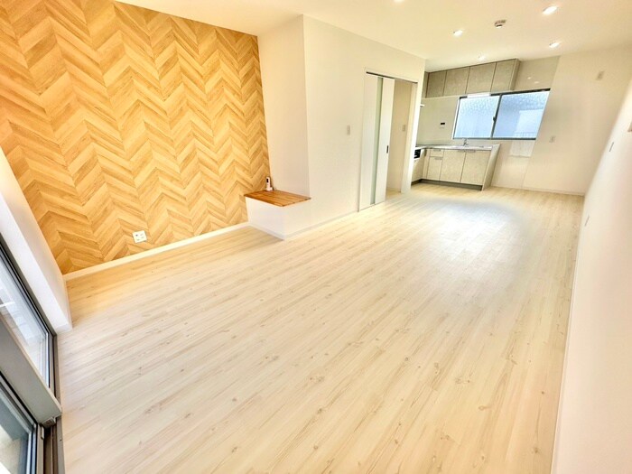 離宮前町1丁目貸家の物件内観写真