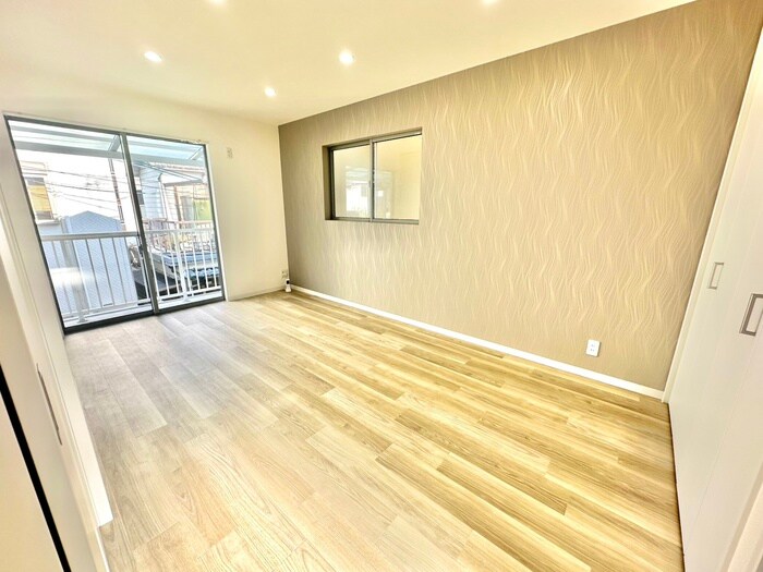 離宮前町1丁目貸家の物件内観写真