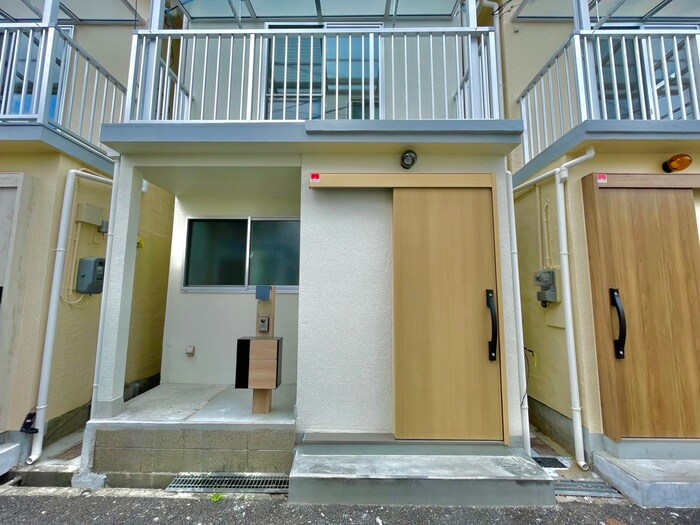 離宮前町1丁目貸家の物件外観写真