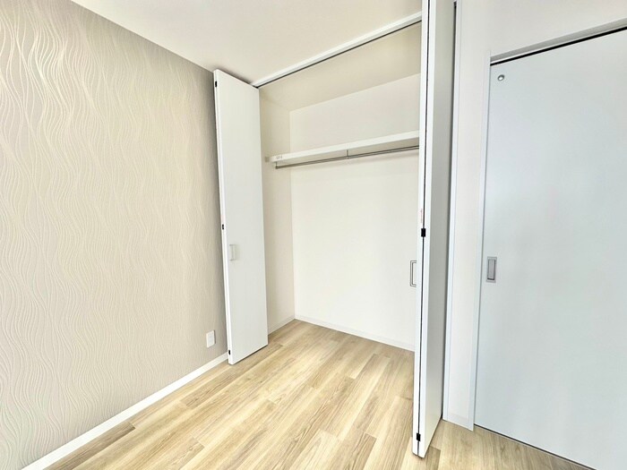 離宮前町1丁目貸家の物件内観写真