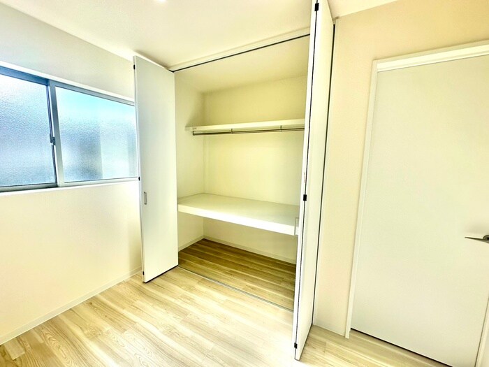 離宮前町1丁目貸家の物件内観写真