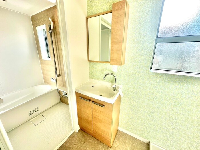 離宮前町1丁目貸家の物件内観写真