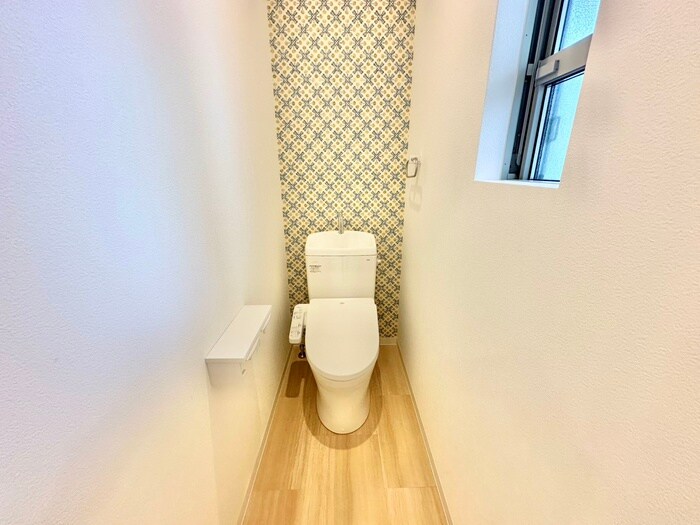 離宮前町1丁目貸家の物件内観写真