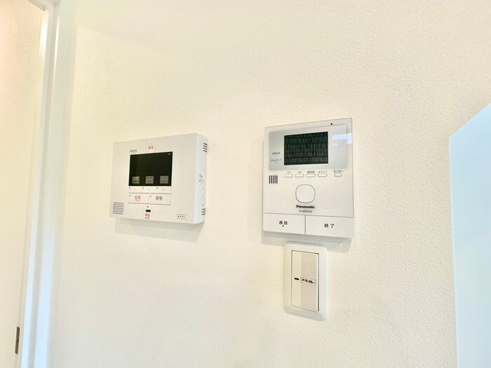 離宮前町1丁目貸家の物件内観写真