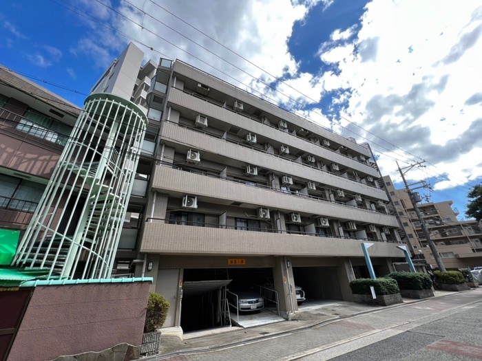 リーガル弁天町(503)の物件外観写真