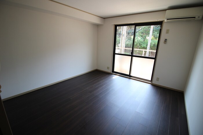 セジュ－ル芝山の物件内観写真