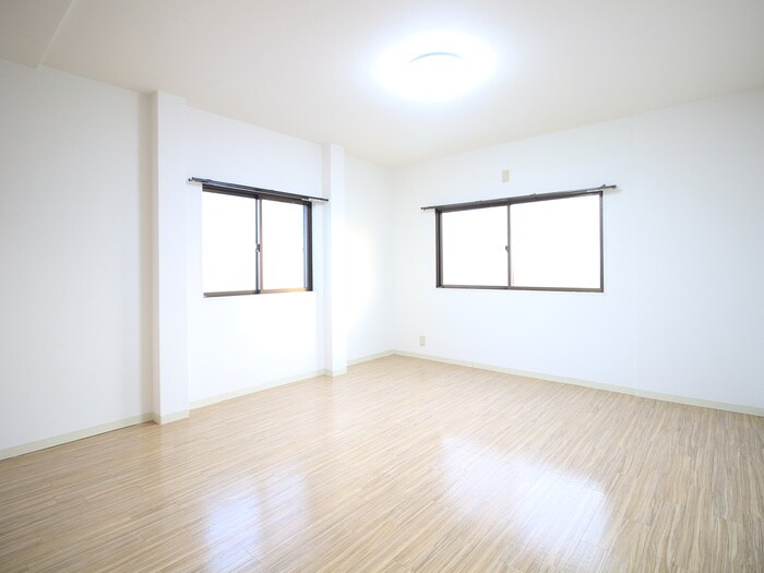 パ－ルハイム針中野の物件内観写真