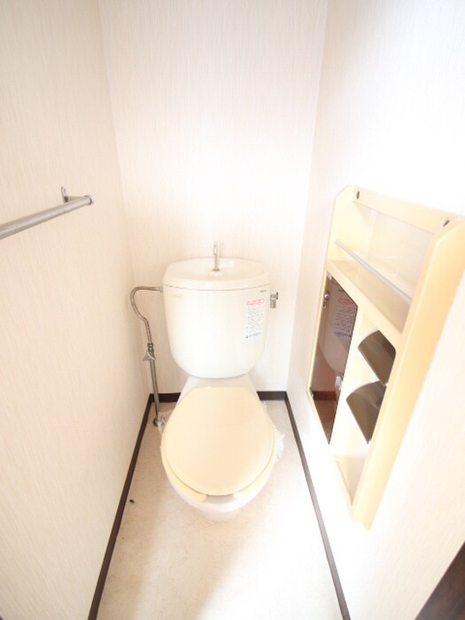 メゾンファミールA棟の物件内観写真