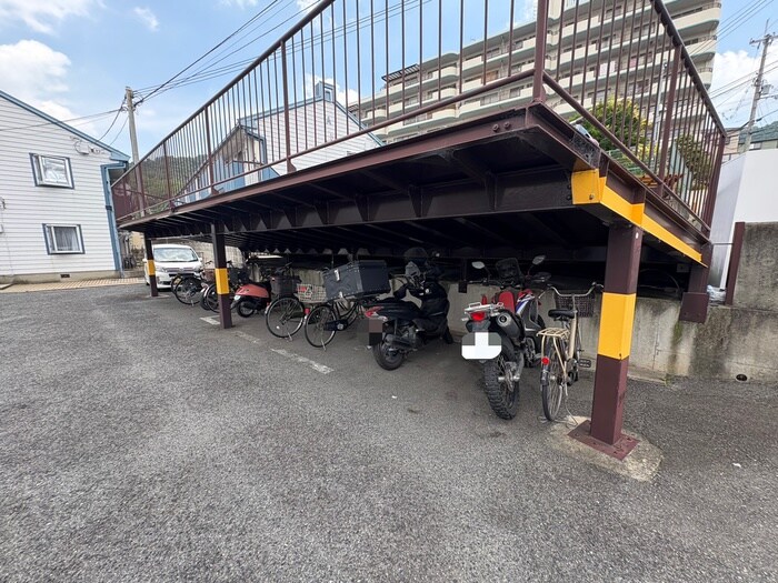 メゾンファミールA棟の物件外観写真