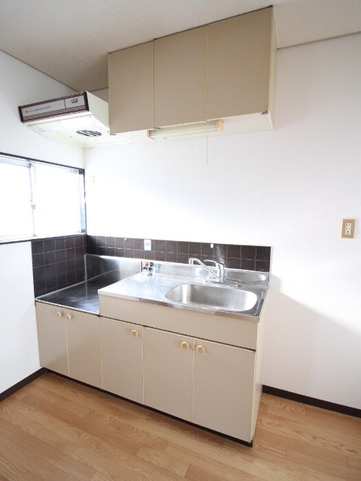 メゾンファミールA棟の物件内観写真