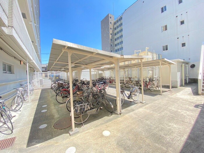 デイスターアベニュー(326)の物件外観写真