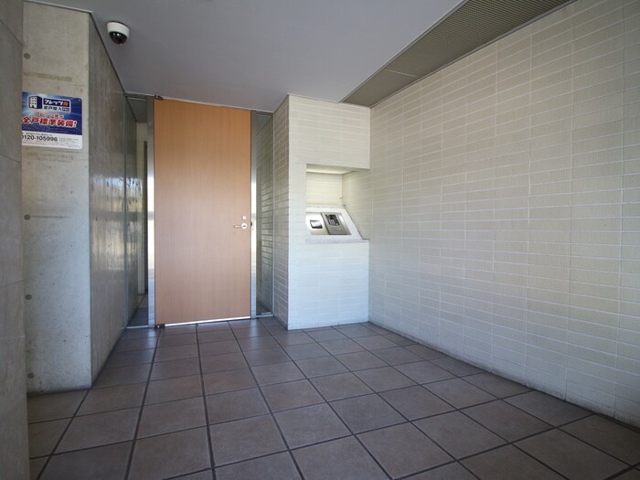 クリヨン岡崎の物件外観写真