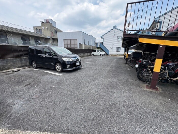 メゾンファミールB棟の物件外観写真