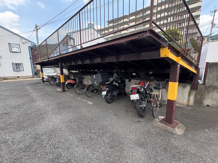 メゾンファミールB棟の物件外観写真