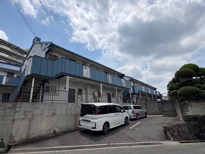 メゾンファミールB棟の物件外観写真