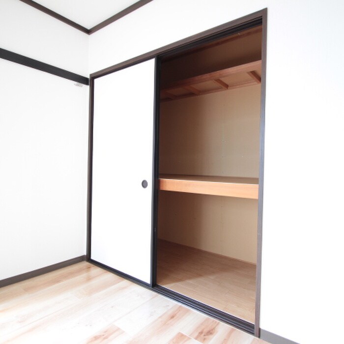 メゾンファミールB棟の物件内観写真