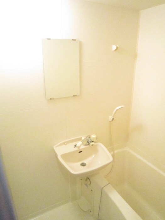 ヴィラ・フローリアンの物件内観写真