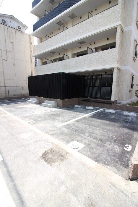 Front-Field天王寺の物件外観写真