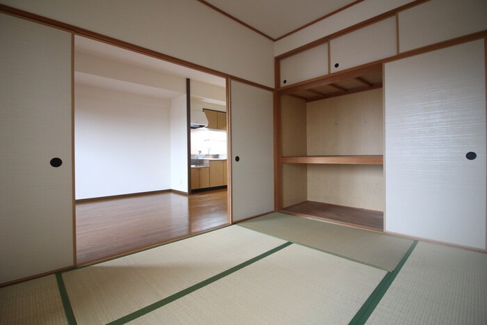 七道駅前マンションの物件内観写真